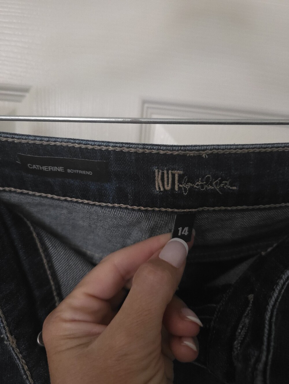 Kut From The Kloth | Catherine Boyfriend Jeans Relaxed Fit - Picture 5 of 7